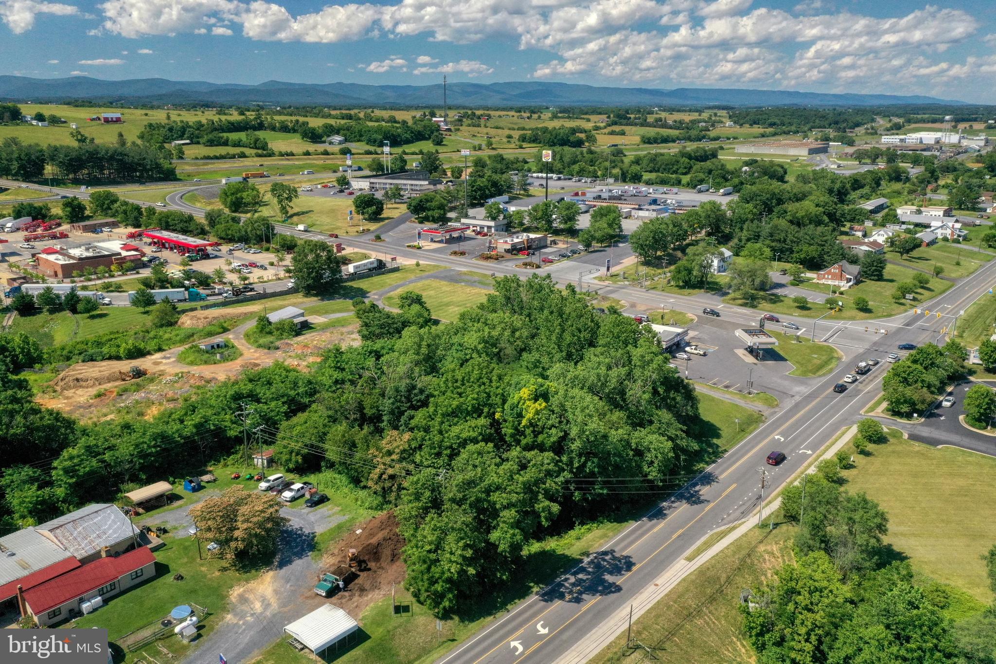 North Main Mount Mount Jackson, VA 22842 - Photo 2 of 9 a view of a city