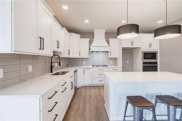 $526,000 | 1 Eagle Hollow, Fairport, NY 14450