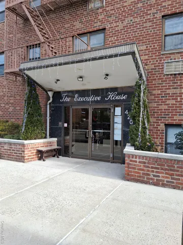 $150,000 | 4200 Herkimer Place, Unit 4E | Woodlawn Heights