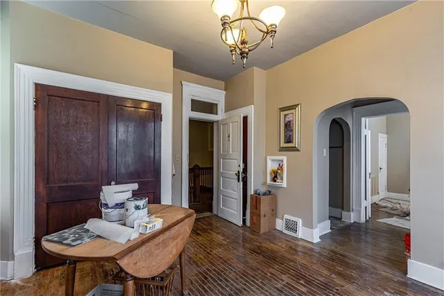 $468,000 | 2120 Faraon Street, St. Joseph, MO 64501