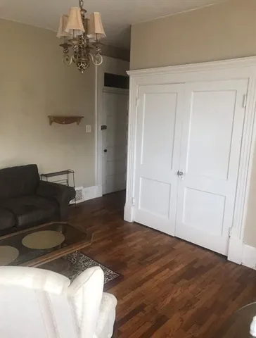 $468,000 | 2120 Faraon Street, St. Joseph, MO 64501