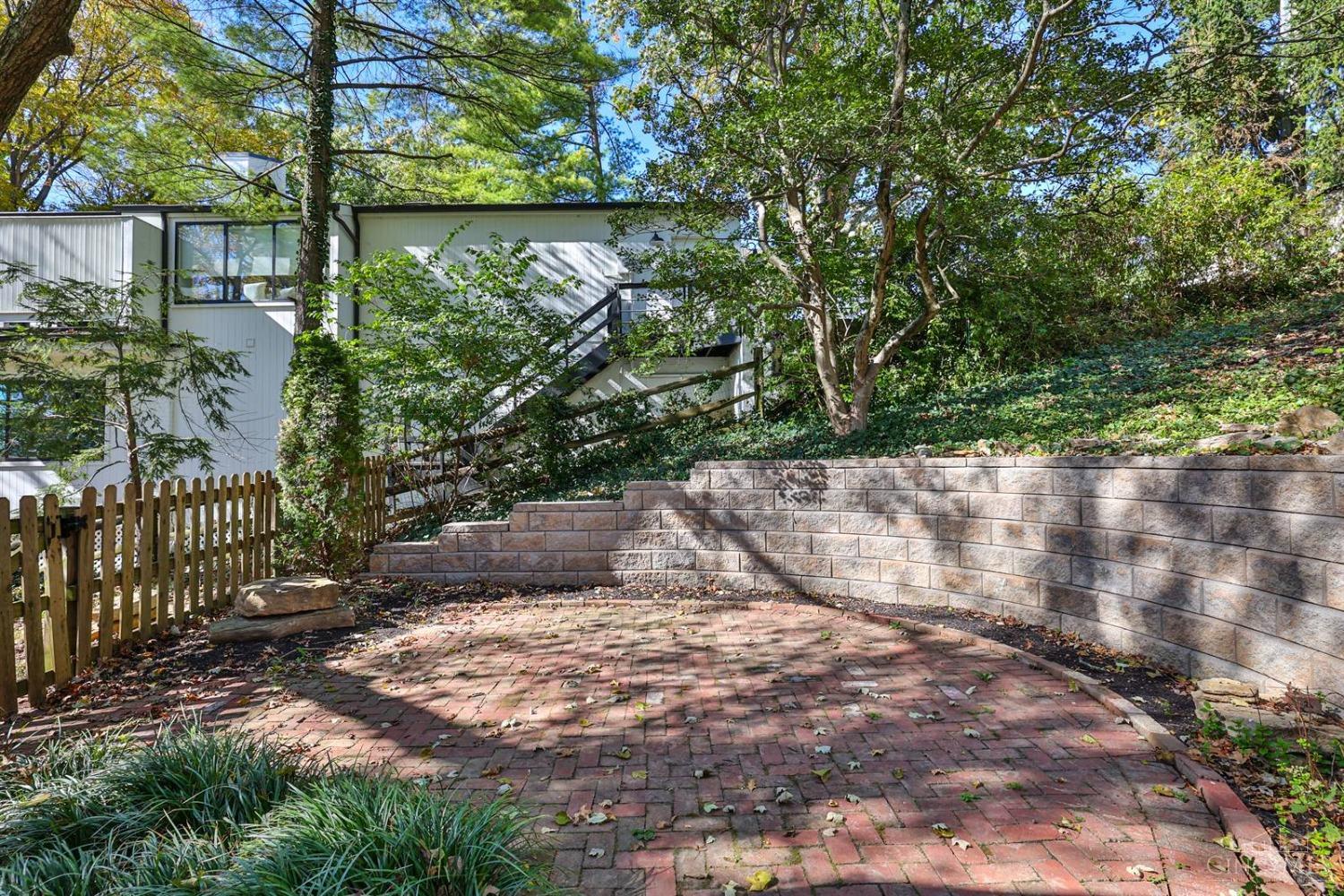2481 Grandin Road Cincinnati, OH 45208 - Photo 38 of 62