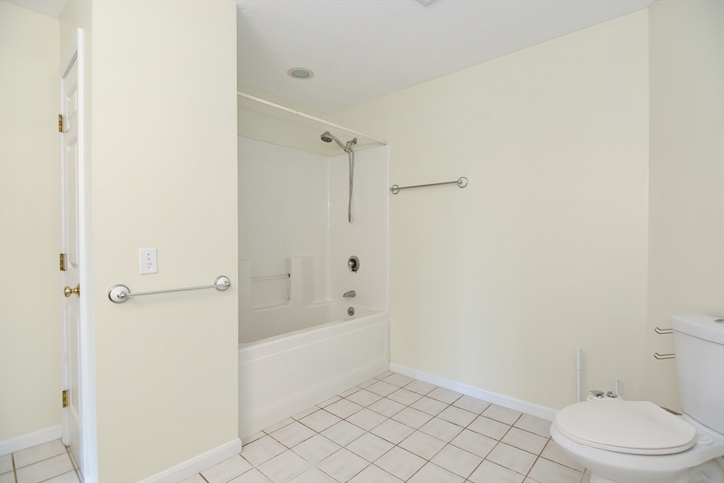 7 Conant Road, Unit 60 Winchester, MA 01890 - Photo 11 of 19 Gallery Image 11