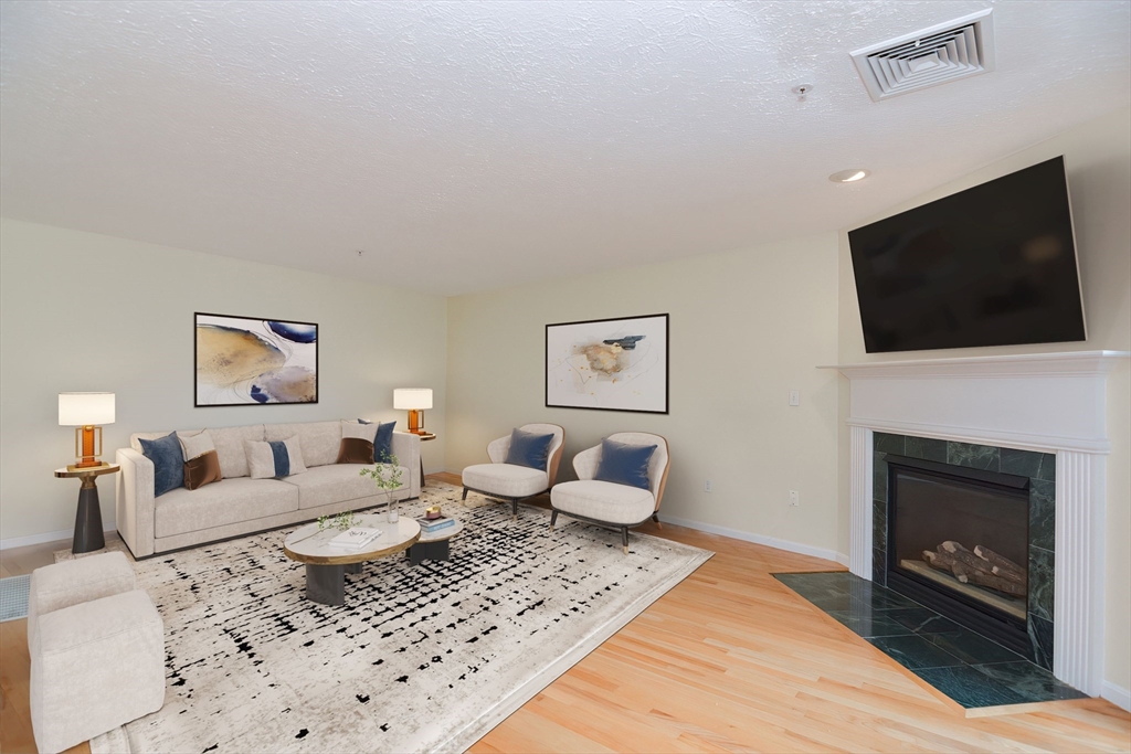 7 Conant Road, Unit 60 Winchester, MA 01890 - Photo 4 of 19 Gallery Image 4