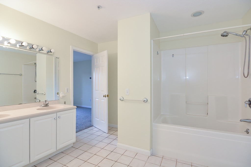 7 Conant Road, Unit 60 Winchester, MA 01890 - Photo 10 of 19 Gallery Image 10