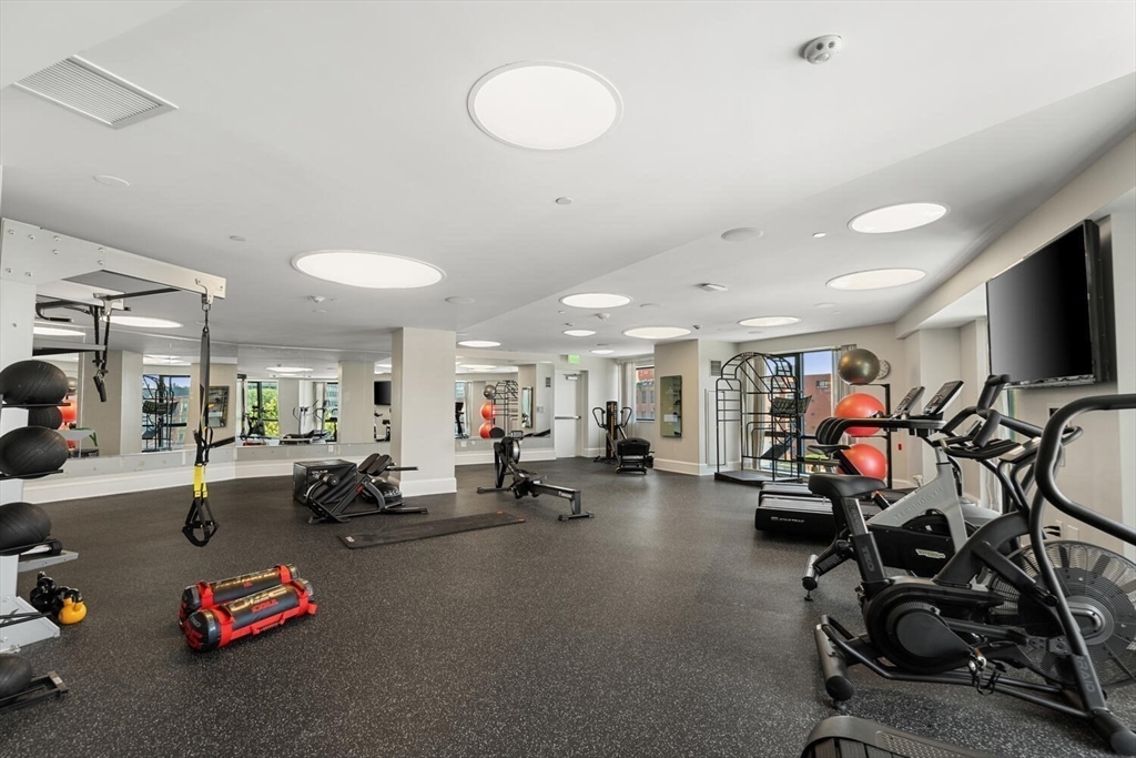 1 Canal Street, Unit PH1211 Boston, MA 02114 - Photo 8 of 12