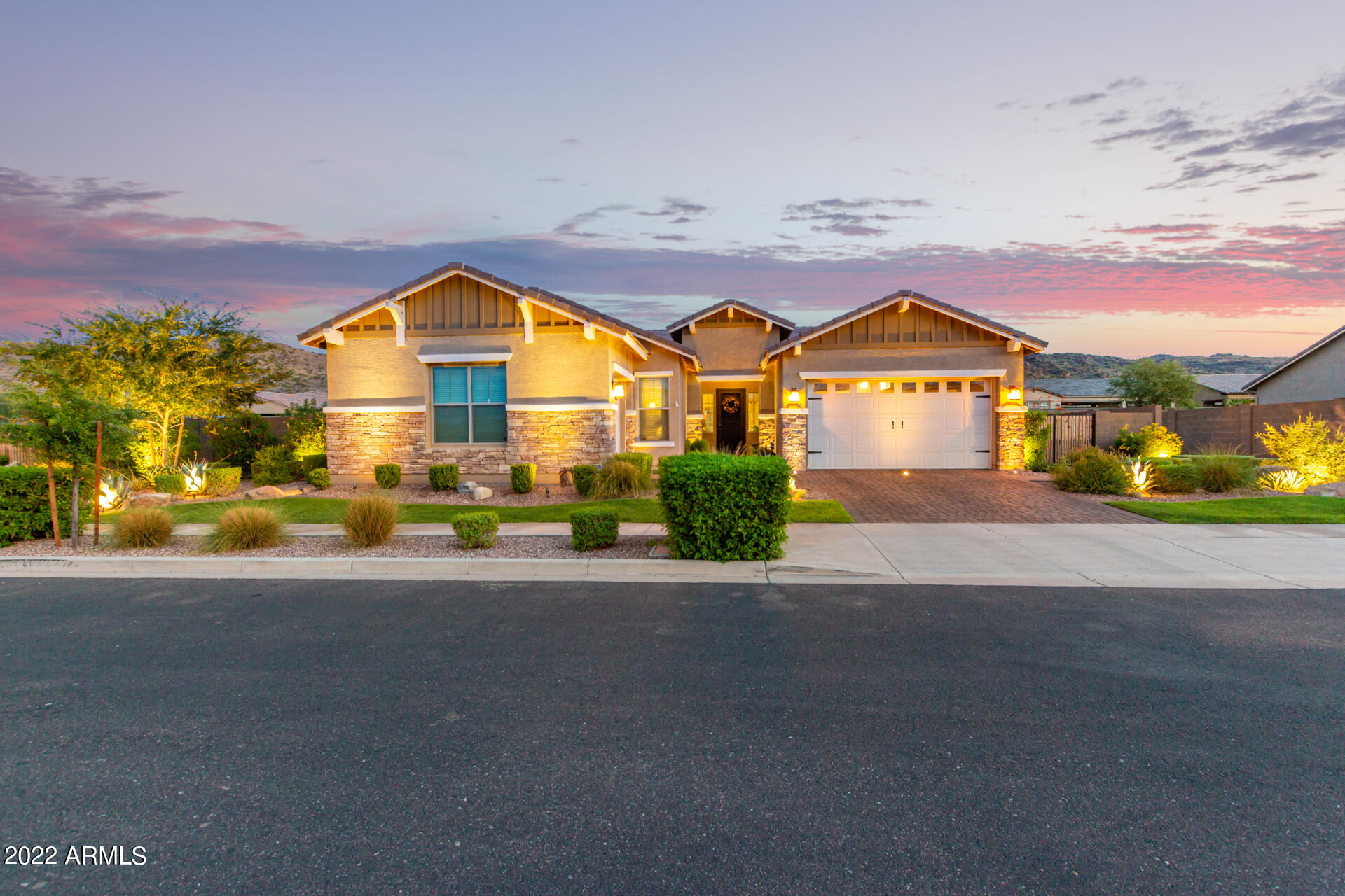 3019 East Harwell Road Phoenix, AZ 85042 - Photo 1 of 93 01-Harwell