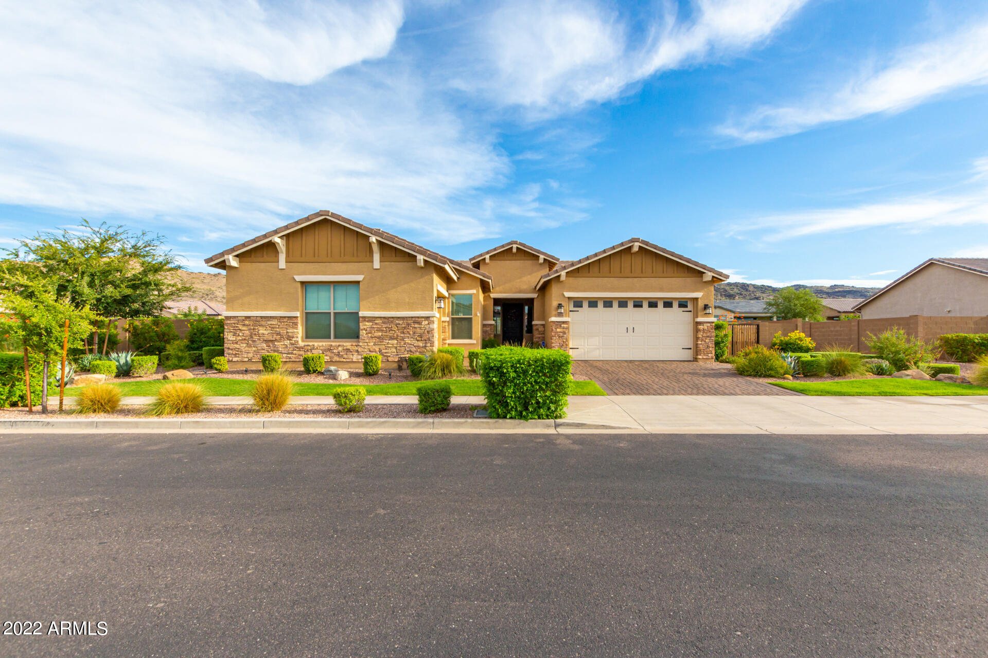 3019 East Harwell Road Phoenix, AZ 85042 - Photo 6 of 93 06-Harwell