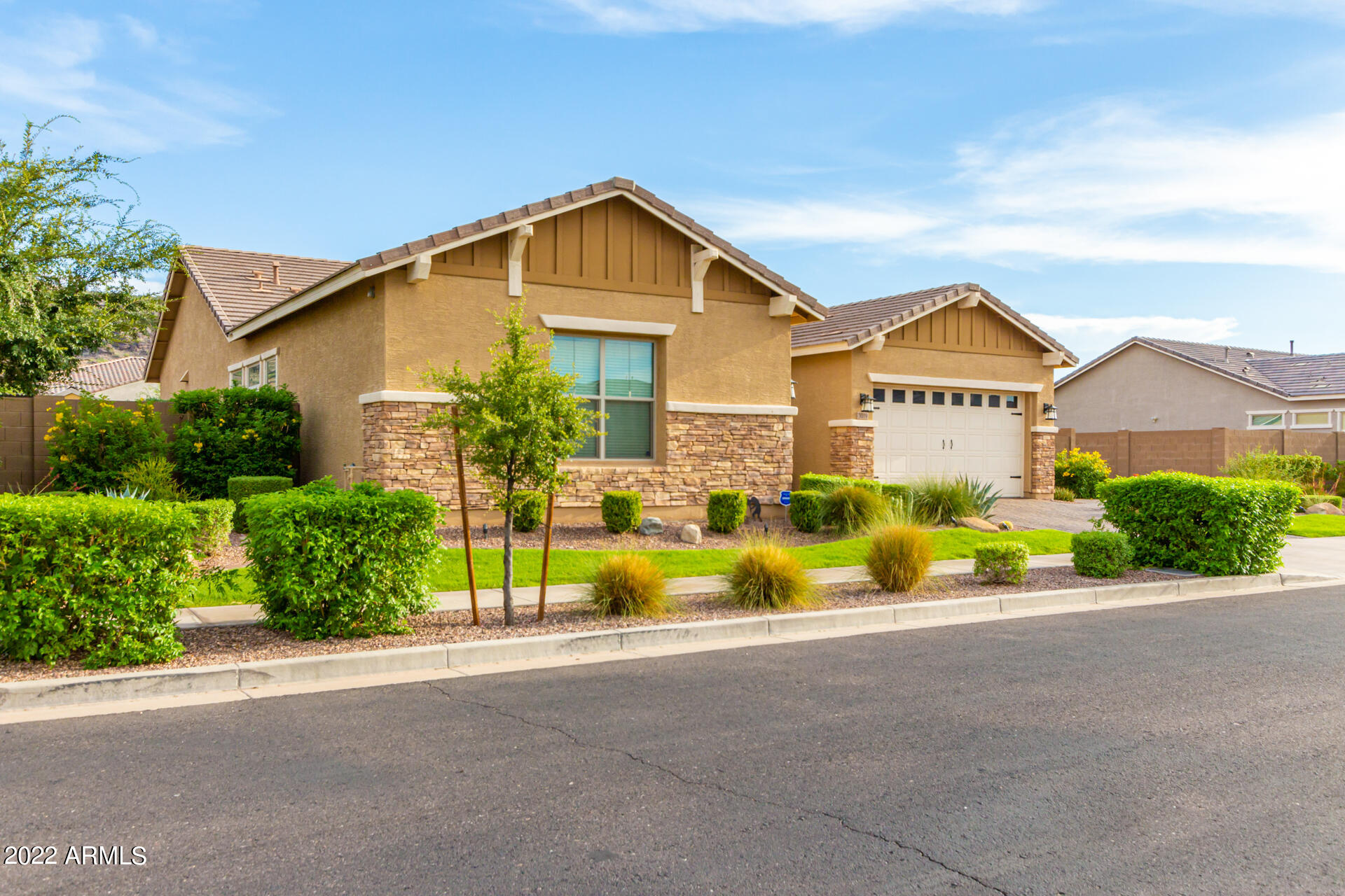 3019 East Harwell Road Phoenix, AZ 85042 - Photo 9 of 93 09-Harwell