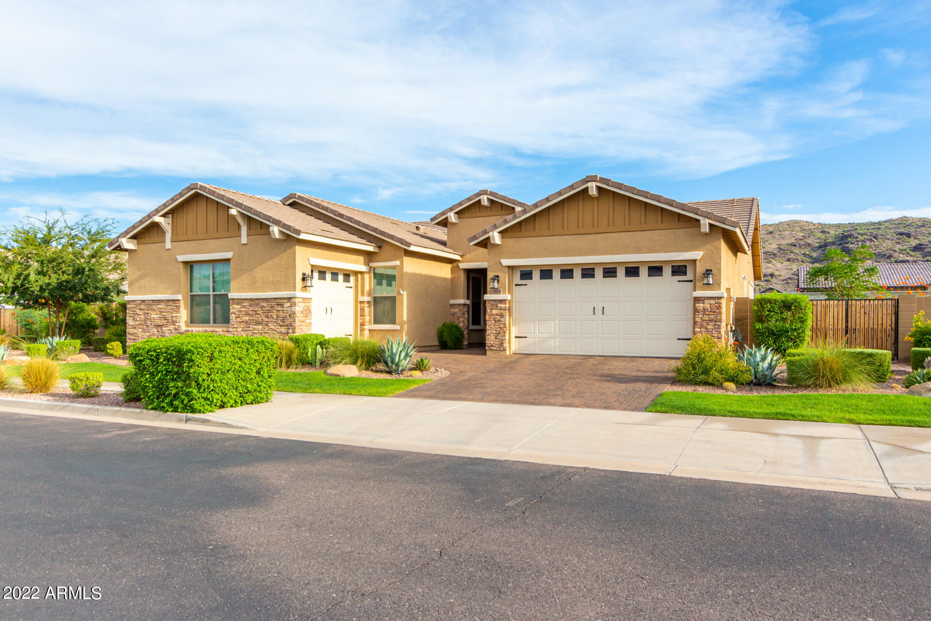 3019 East Harwell Road Phoenix, AZ 85042 - Photo 10 of 93 11-Harwell