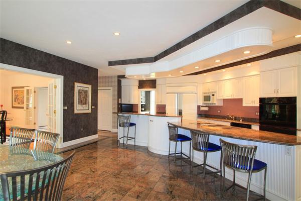 27 Wagon Road Walpole, MA 02081 - Photo 13 of 30 Gallery Image 13