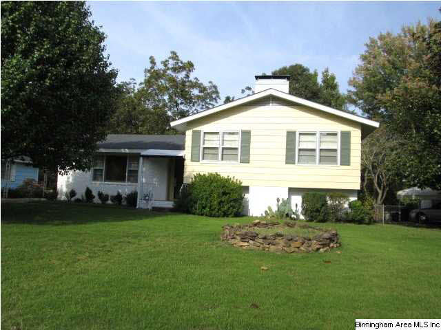 924 Hagwood Road Birmingham, AL 35235 - Photo 1 of 28