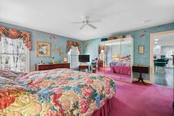 $579,900 | 300 Pinehurst Drive, Unit 300, East Longmeadow, MA 01028