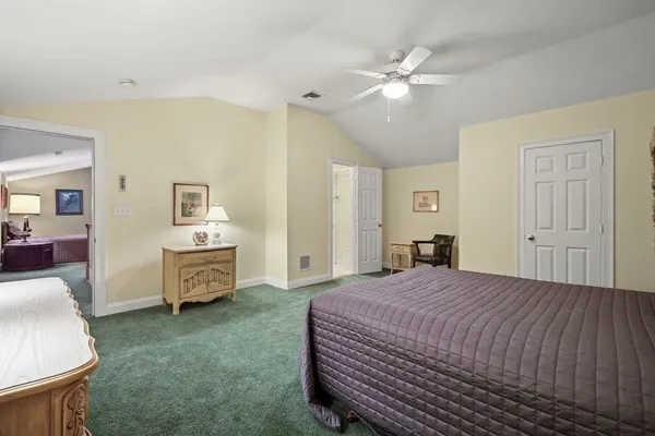 $579,900 | 300 Pinehurst Drive, Unit 300, East Longmeadow, MA 01028