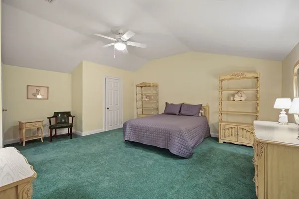 $579,900 | 300 Pinehurst Drive, Unit 300, East Longmeadow, MA 01028