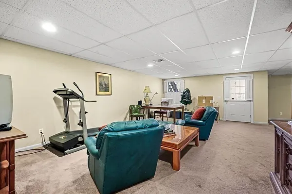 $579,900 | 300 Pinehurst Drive, Unit 300, East Longmeadow, MA 01028
