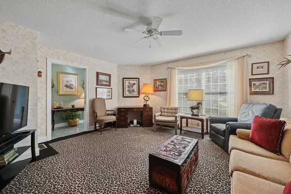 $579,900 | 300 Pinehurst Drive, Unit 300, East Longmeadow, MA 01028