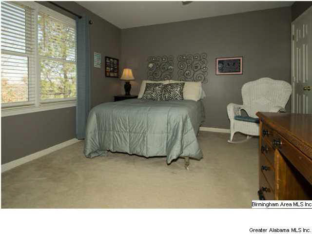 2217 Circle View Lane Birmingham, AL 35244 - Photo 4 of 18