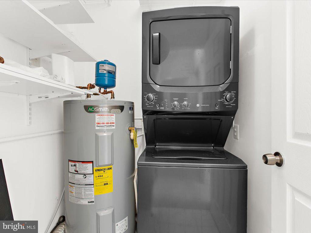 602 Moonglow Road, Unit 101 Odenton, MD 21113 - Photo 24 of 30 a utility room with dryer and washer