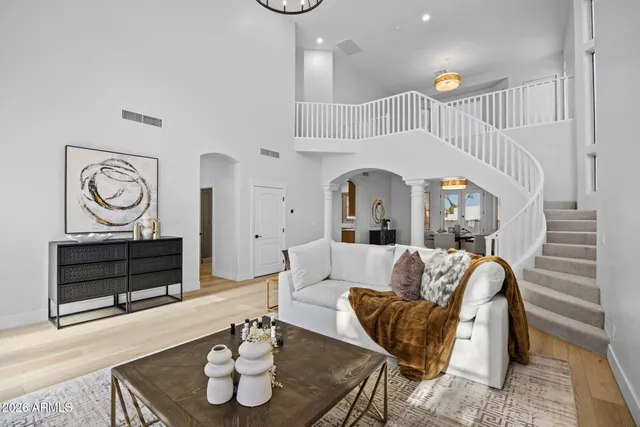 $1,099,995 | 1442 West Laurel Avenue, Gilbert, AZ 85233