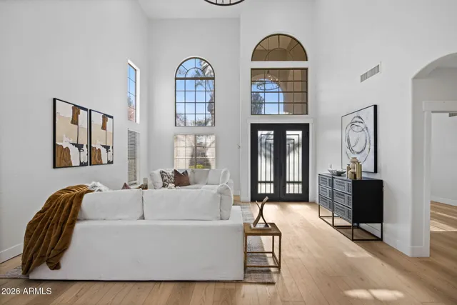 $1,099,995 | 1442 West Laurel Avenue, Gilbert, AZ 85233