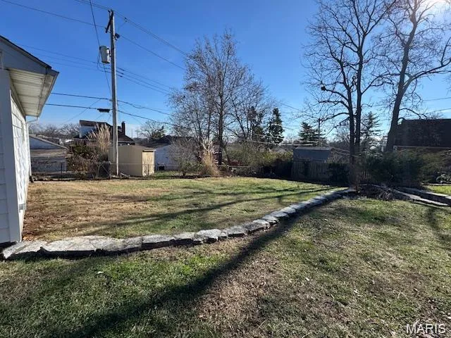 $2,400 | 9012 Eden Avenue, Affton, MO 63123