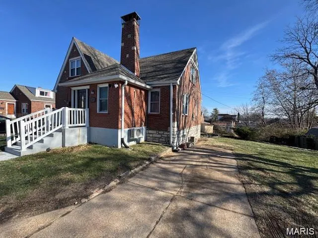 $2,400 | 9012 Eden Avenue, Affton, MO 63123