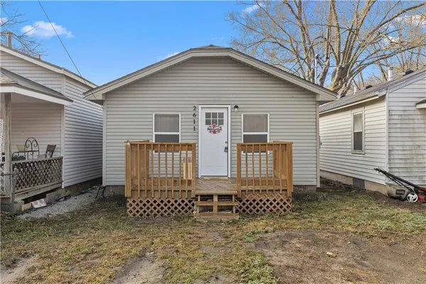 $180,000 | 2611 Northeast Ingram Street, Avondale, MO 64117