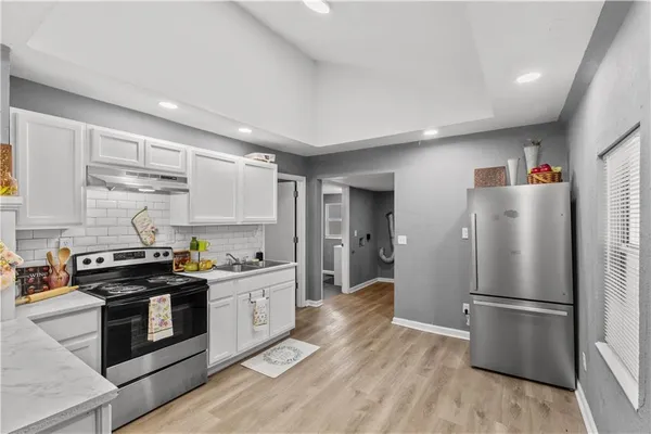 $180,000 | 2611 Northeast Ingram Street, Avondale, MO 64117