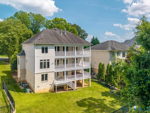 $1,135,000 | 12 Tow Path Lane South, Richmond, VA 23221
