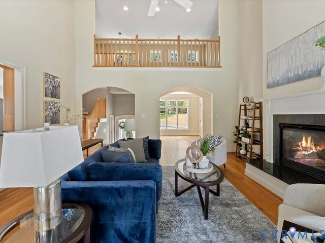 $1,135,000 | 12 Tow Path Lane South, Richmond, VA 23221