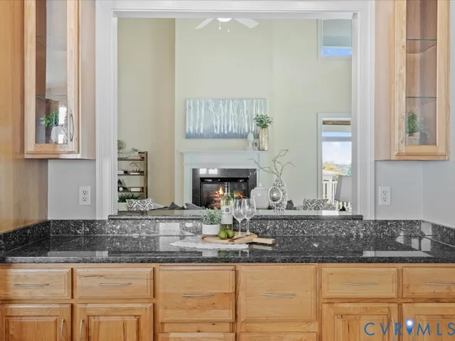 $1,135,000 | 12 Tow Path Lane South, Richmond, VA 23221