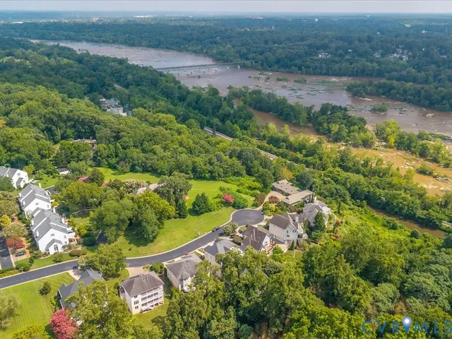 $1,135,000 | 12 Tow Path Lane South, Richmond, VA 23221
