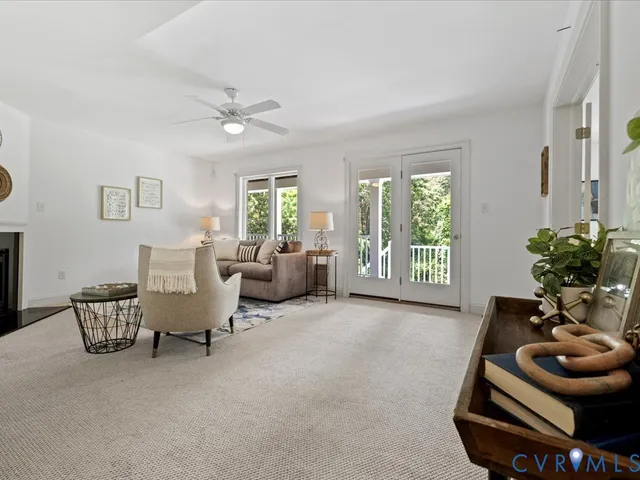 $1,135,000 | 12 Tow Path Lane South, Richmond, VA 23221