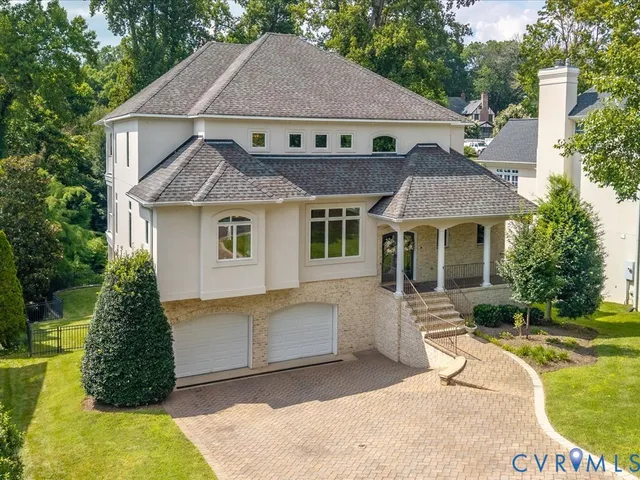 $1,135,000 | 12 Tow Path Lane South, Richmond, VA 23221