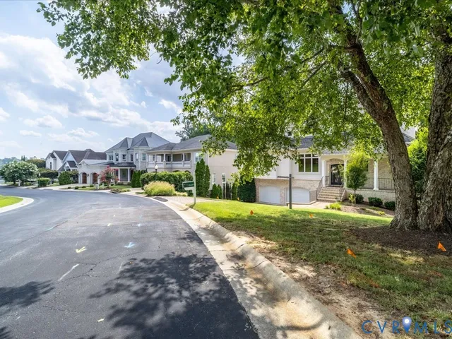 $1,135,000 | 12 Tow Path Lane South, Richmond, VA 23221