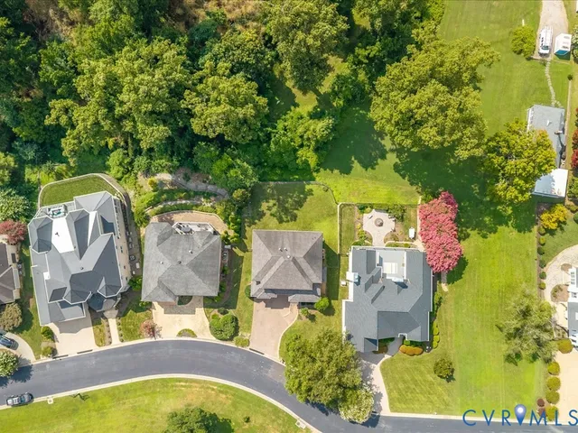 $1,135,000 | 12 Tow Path Lane South, Richmond, VA 23221