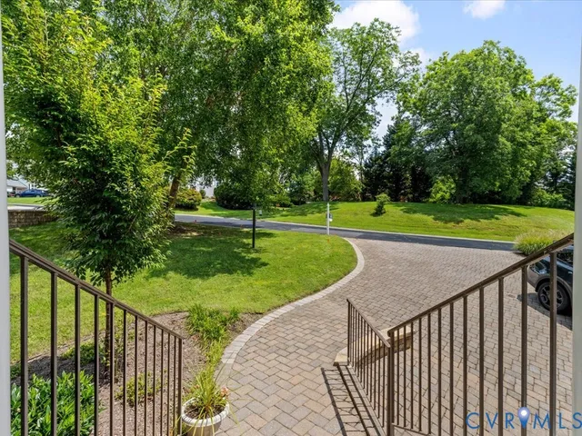 $1,135,000 | 12 Tow Path Lane South, Richmond, VA 23221