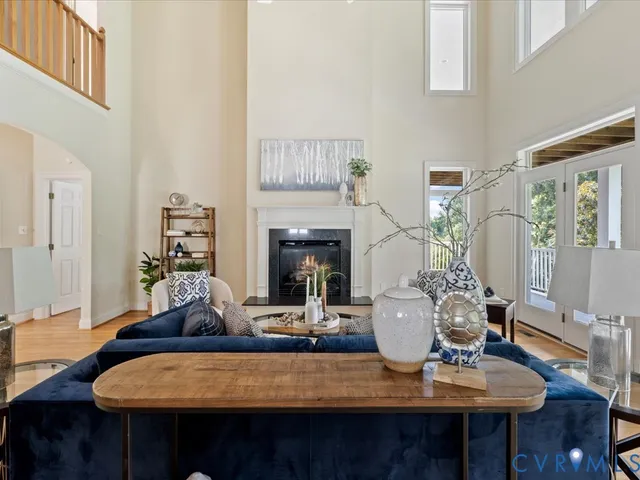 $1,135,000 | 12 Tow Path Lane South, Richmond, VA 23221