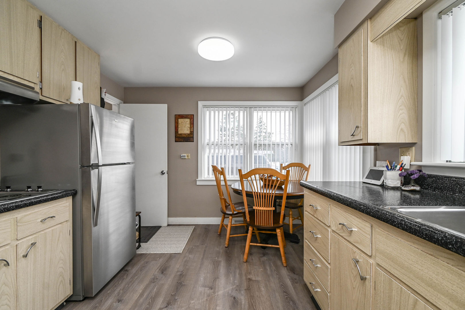 3877 Grandview Avenue Gurnee, IL 60031 - Photo 11 of 39