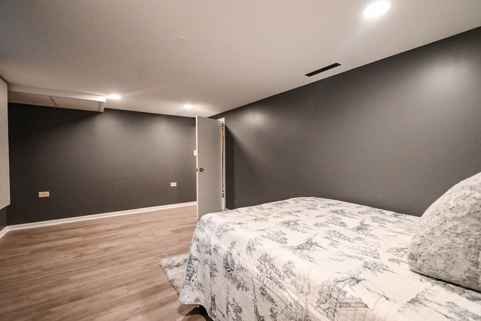 3877 Grandview Avenue Gurnee, IL 60031 - Photo 22 of 39