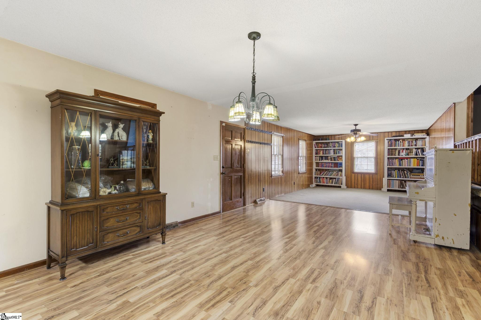 109 Tryon Street Greer, SC 29650 - Photo 6 of 28 Gallery Image 6