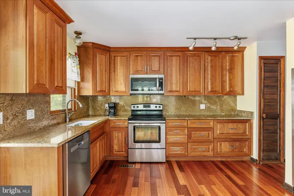 $475,000 | 21 Chestnut Place, Harpers Ferry, WV 25425