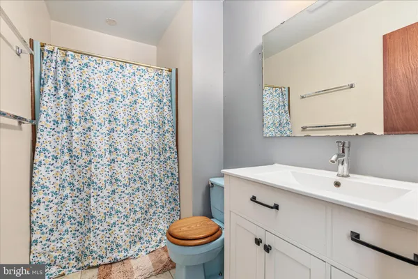 $475,000 | 21 Chestnut Place, Harpers Ferry, WV 25425