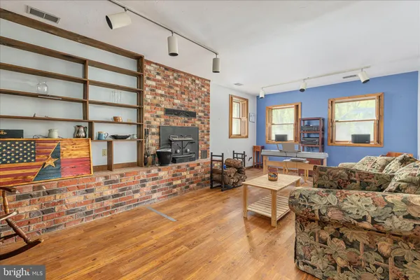 $475,000 | 21 Chestnut Place, Harpers Ferry, WV 25425