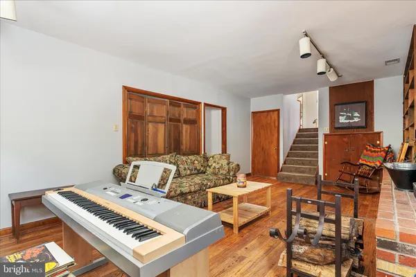 $475,000 | 21 Chestnut Place, Harpers Ferry, WV 25425
