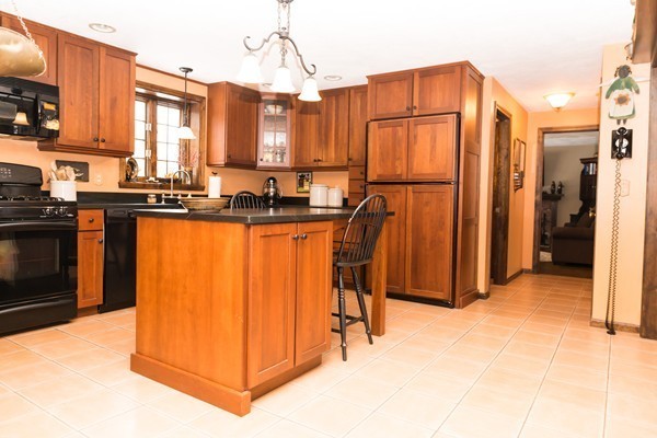 24 High Street Dunstable, MA 01827 - Photo 3 of 27 Gallery Image 3