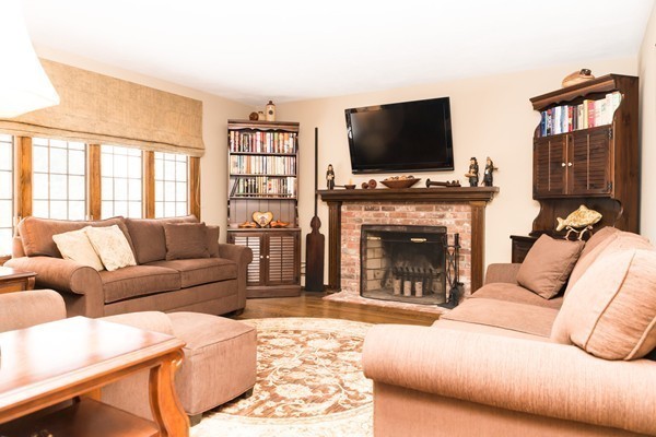 24 High Street Dunstable, MA 01827 - Photo 7 of 27 Gallery Image 7