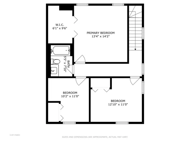 a view of a house with garage