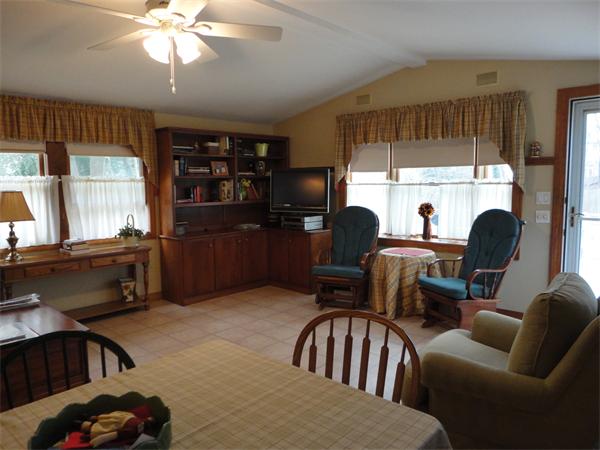 82 Esty Farm Road Newton, MA 02459 - Photo 8 of 20